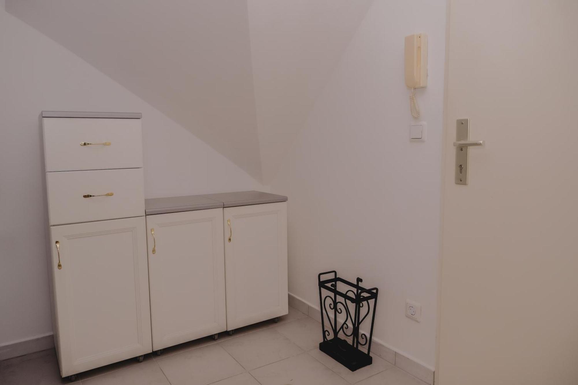 וינה Terrace Apartment Near Volksoper And City Centre מראה חיצוני תמונה